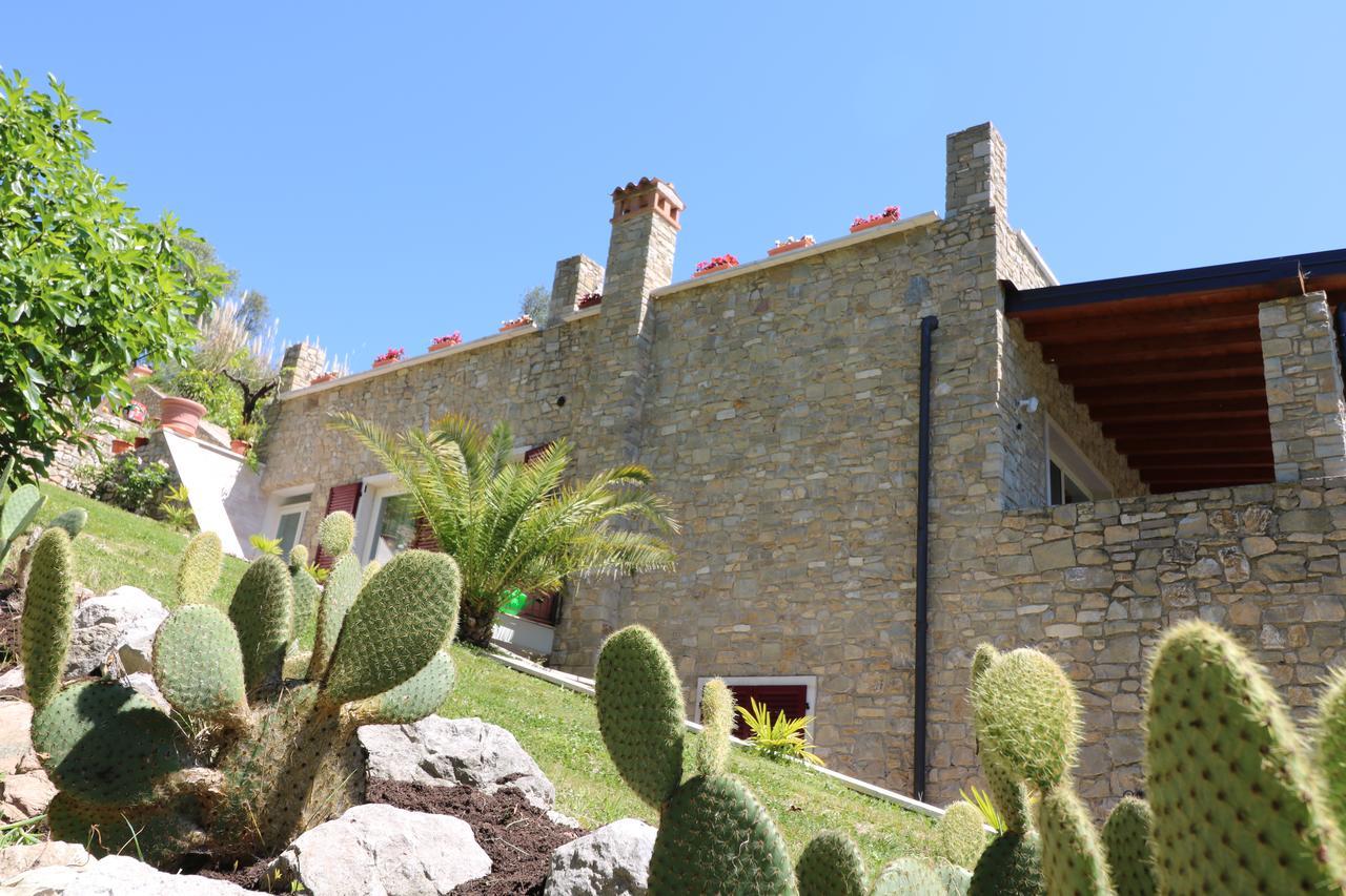 La Cascata Negli Ulivi Bed and Breakfast Toscolano Maderno Buitenkant foto
