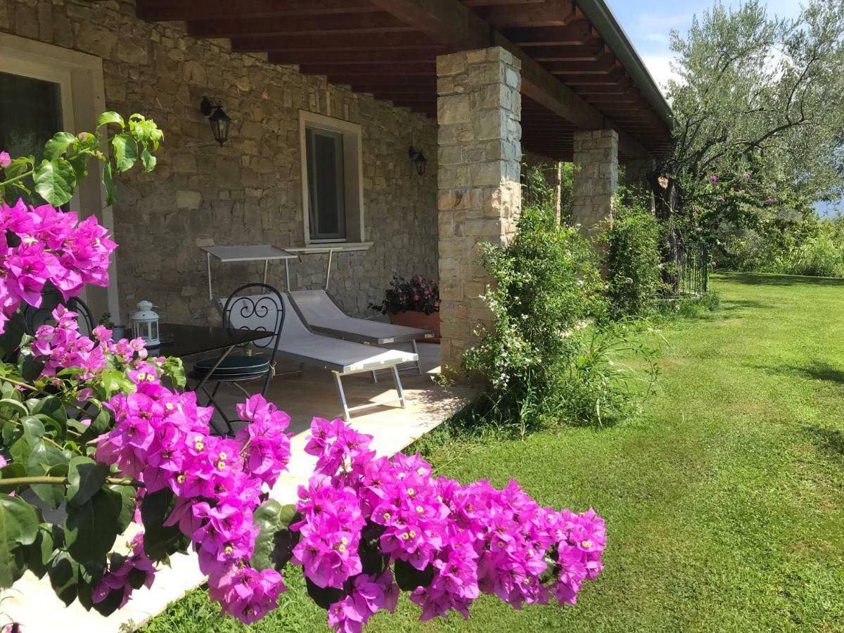La Cascata Negli Ulivi Bed and Breakfast Toscolano Maderno Buitenkant foto